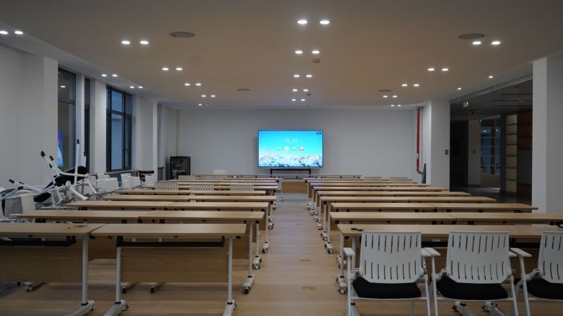 嶺下鎮(zhèn)中心學(xué)校